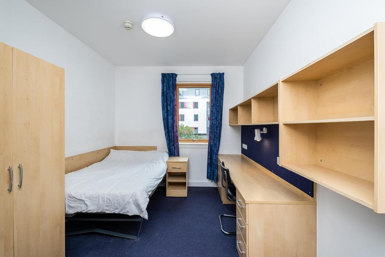 En Suite Rooms, Gillingham - Sk Екстериор снимка