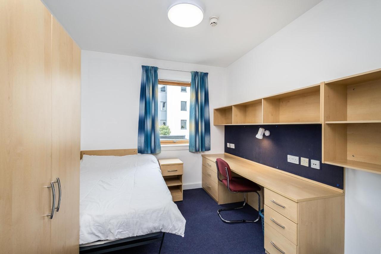 En Suite Rooms, Gillingham - Sk Екстериор снимка