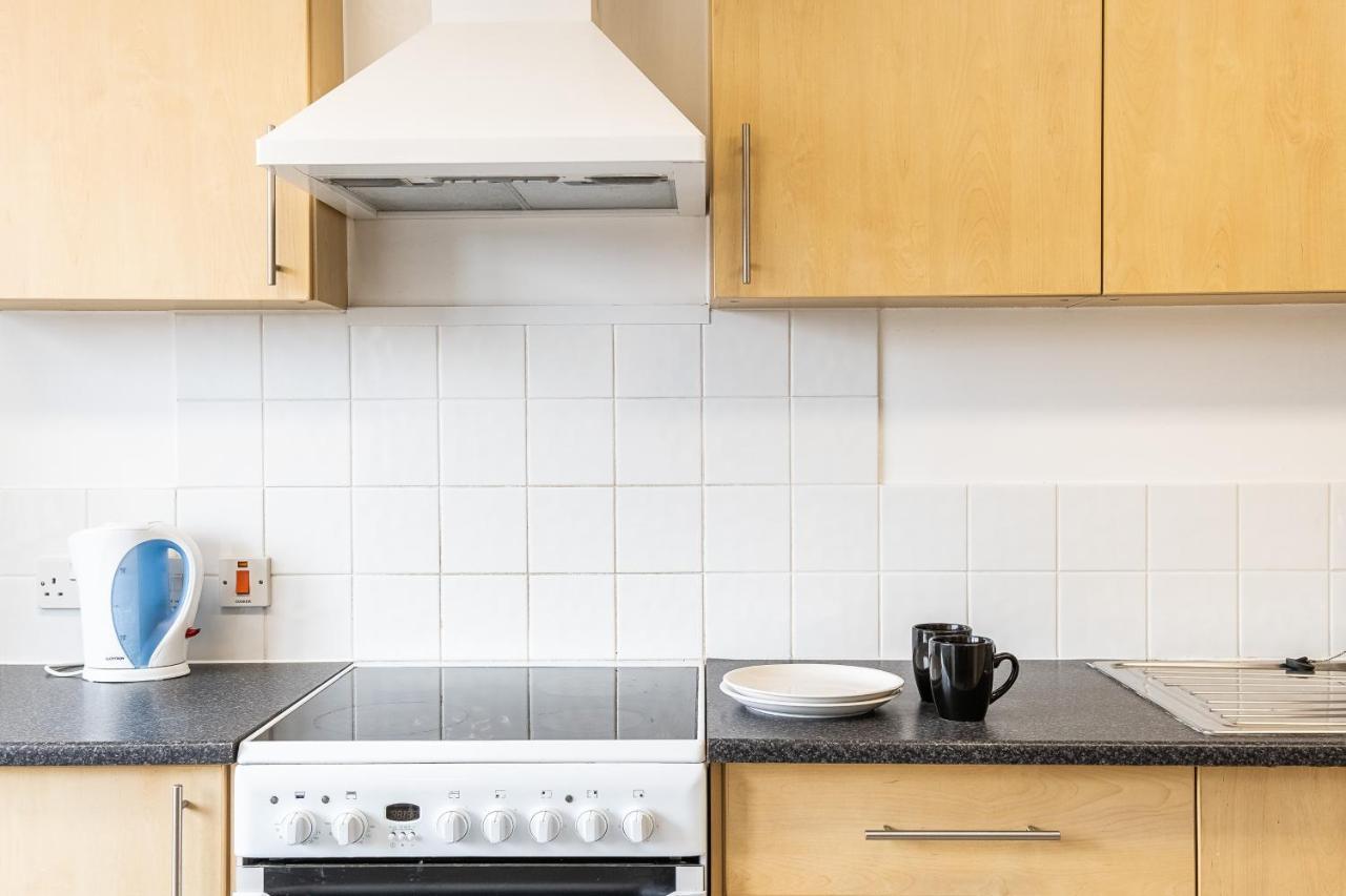 En Suite Rooms, Gillingham - Sk Екстериор снимка