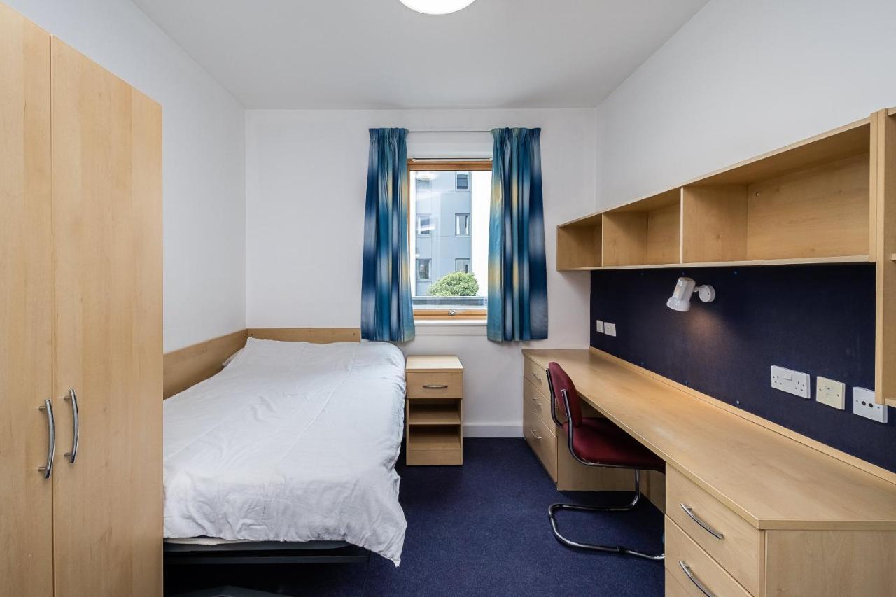 En Suite Rooms, Gillingham - Sk Екстериор снимка