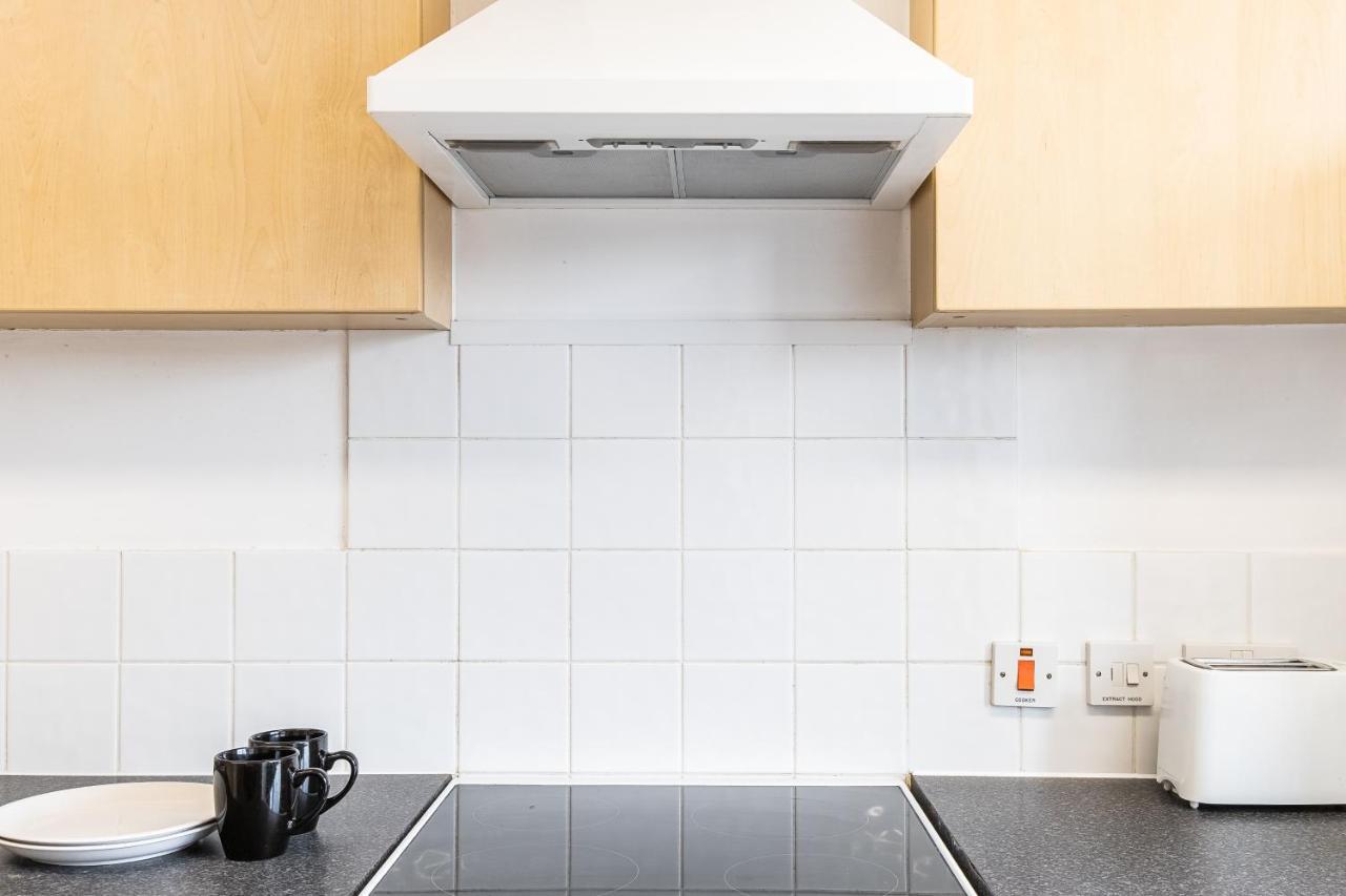 En Suite Rooms, Gillingham - Sk Екстериор снимка