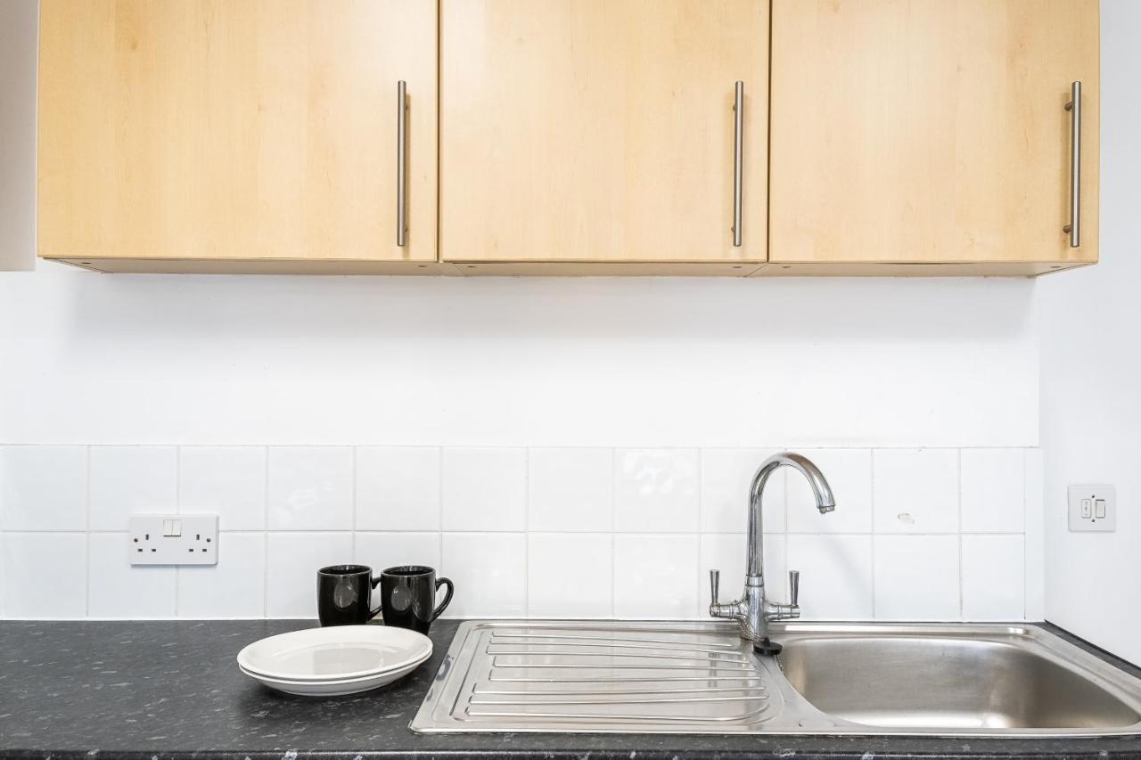 En Suite Rooms, Gillingham - Sk Екстериор снимка
