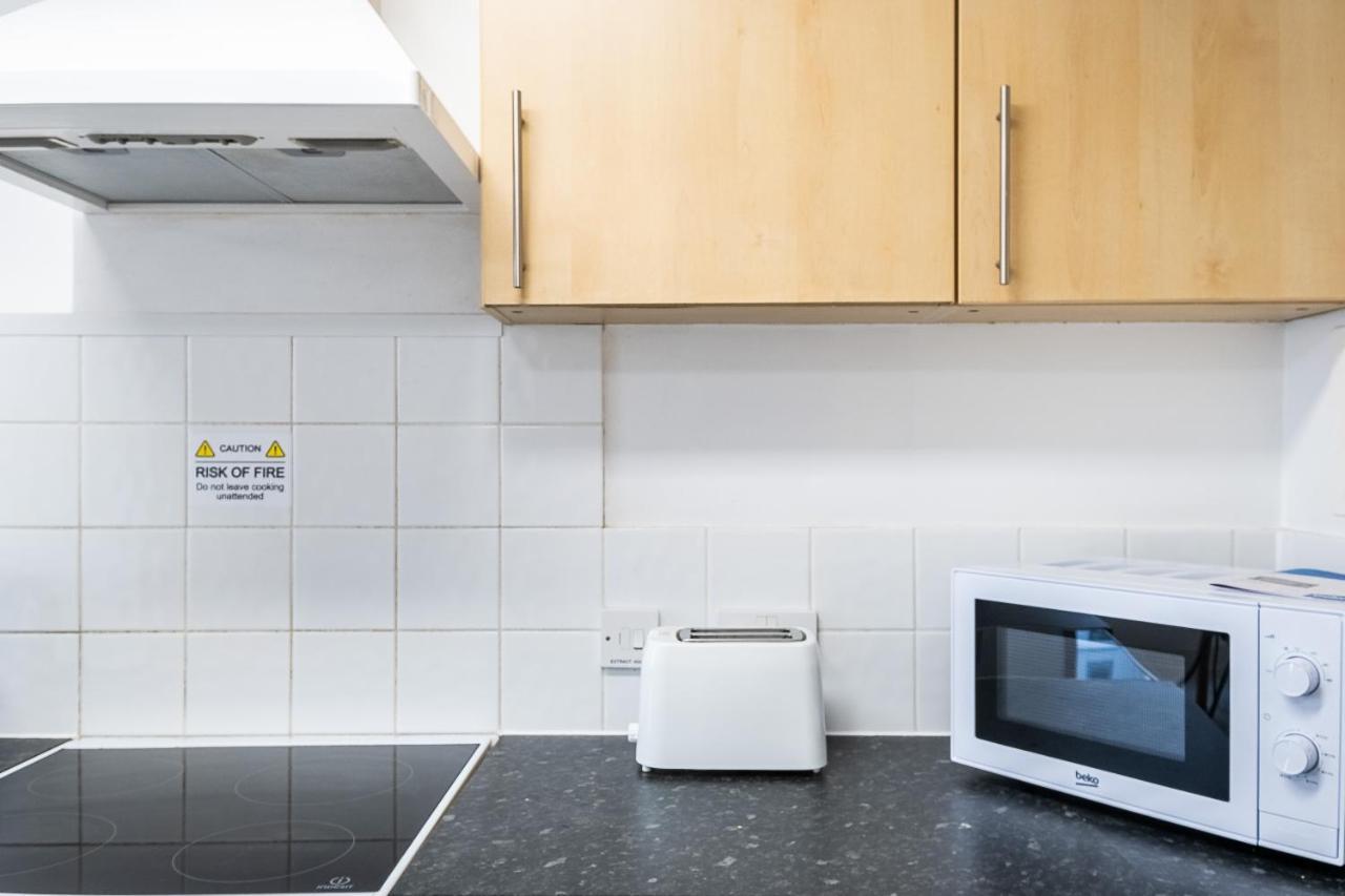 En Suite Rooms, Gillingham - Sk Екстериор снимка