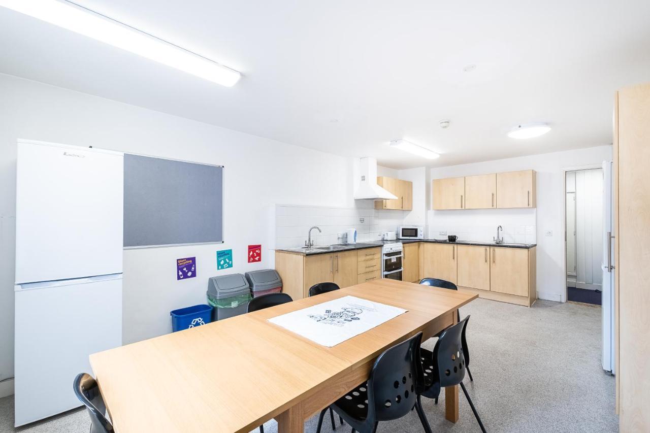 En Suite Rooms, Gillingham - Sk Екстериор снимка