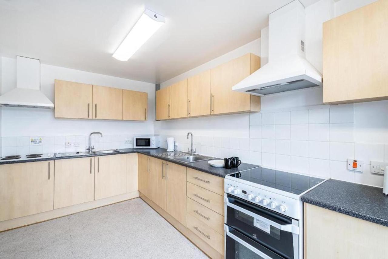 En Suite Rooms, Gillingham - Sk Екстериор снимка