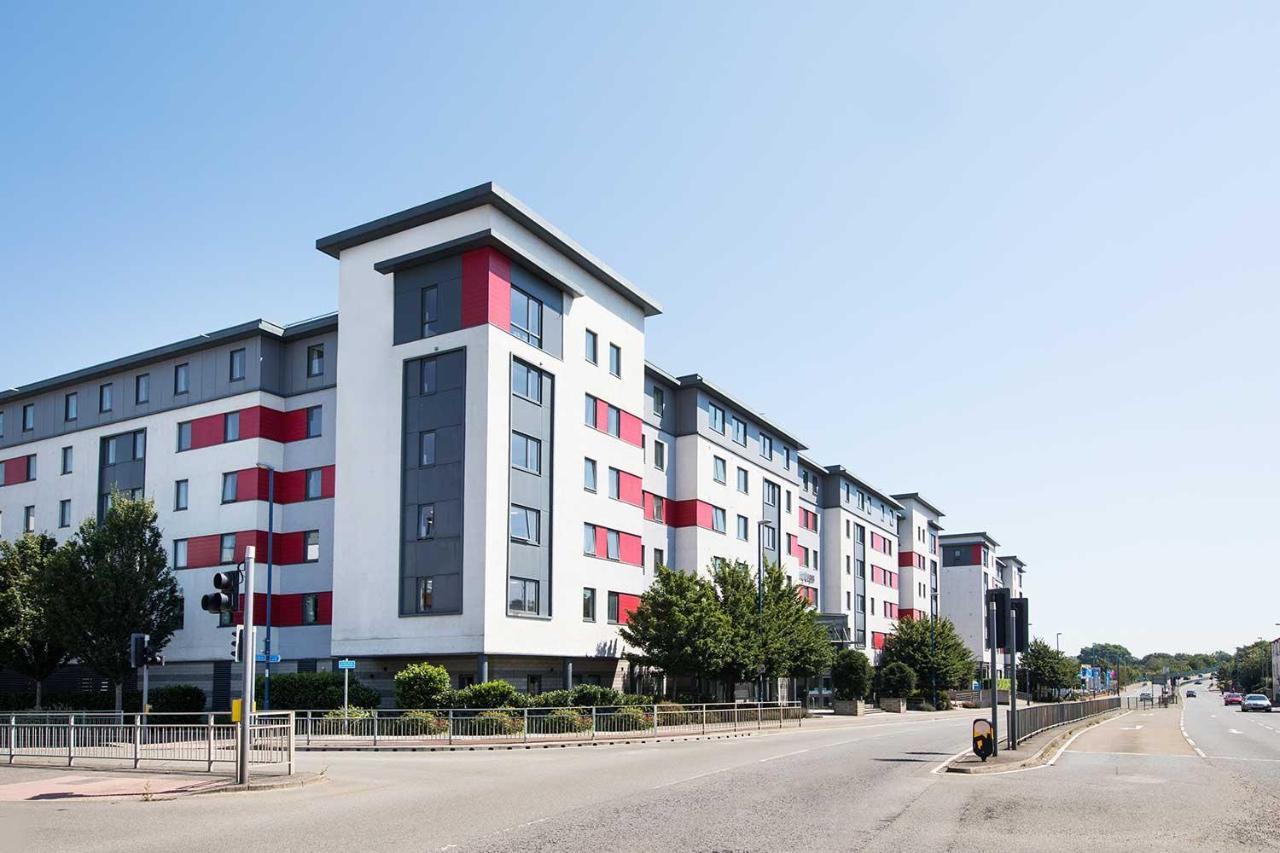 En Suite Rooms, Gillingham - Sk Екстериор снимка